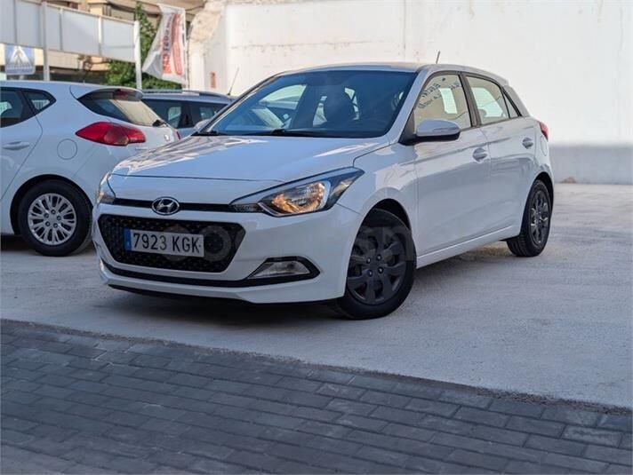 HYUNDAI i20 1.1 CRDi Essence